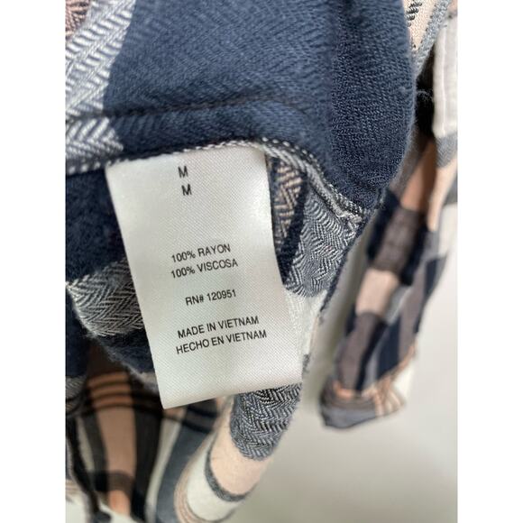 Olive‎ & Oak Plaid Long Sleeve Flannel Button Down Shirt Top Navy Pink Medium - Picture 4 of 8